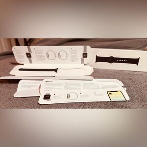 Apple Smartwatch - Black Band